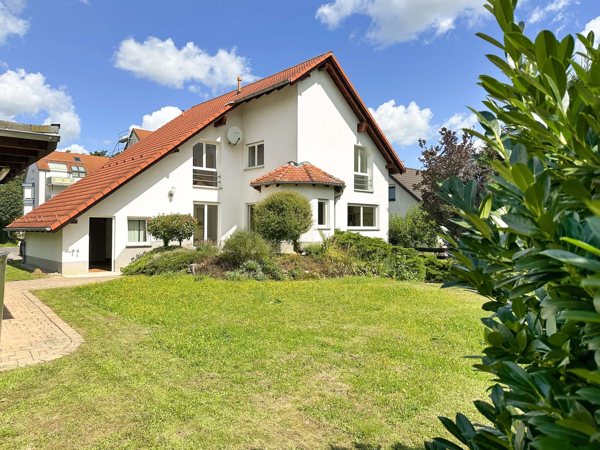 Architektenhaus mit großem Garten