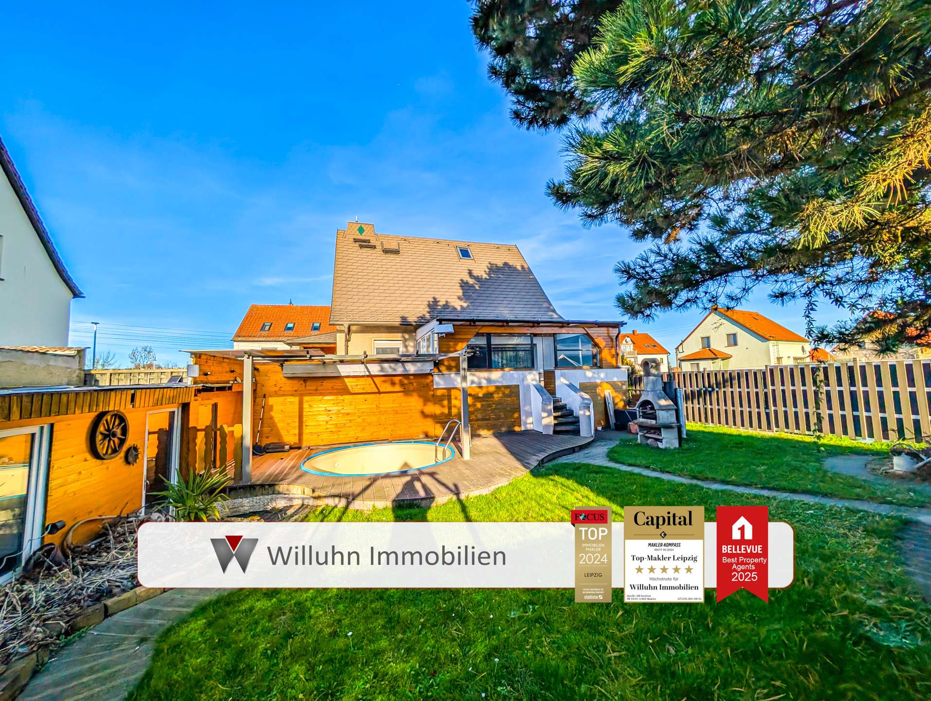 Garten hinter dem Haus