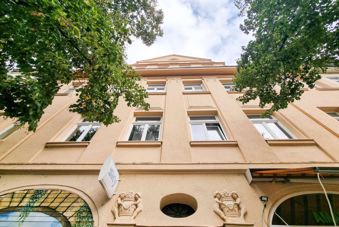 Gebäudervorderseite