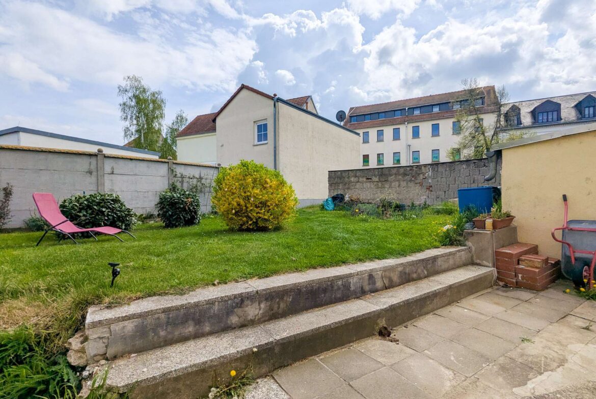 Garten hinter dem Haus