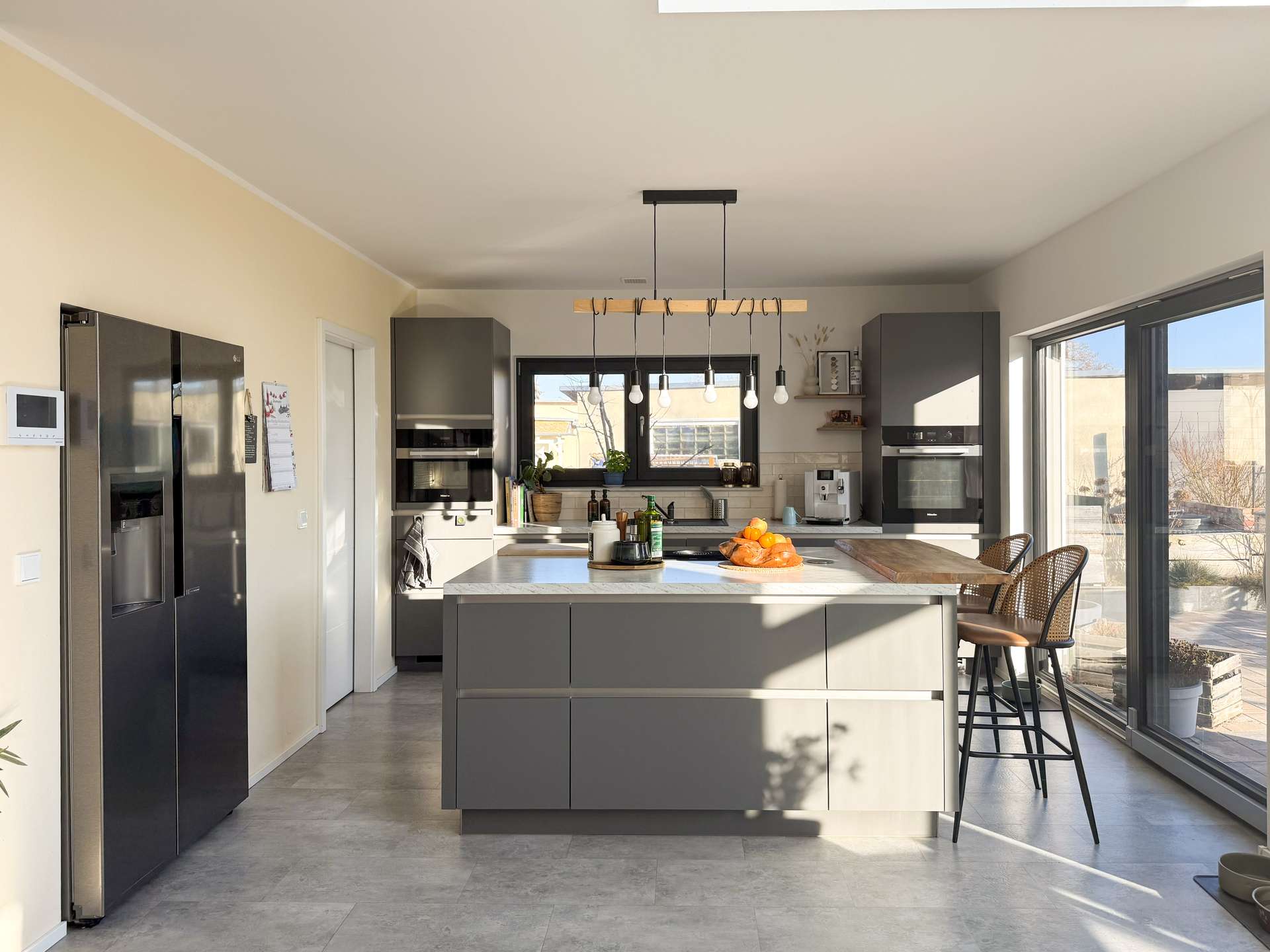 Hochwertige Einbauküche