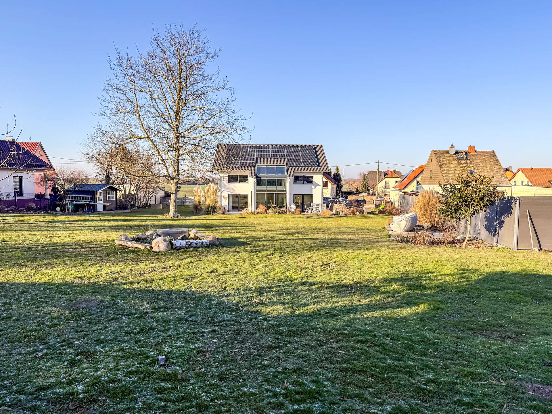 Riesiges Grundstück (teilbar)