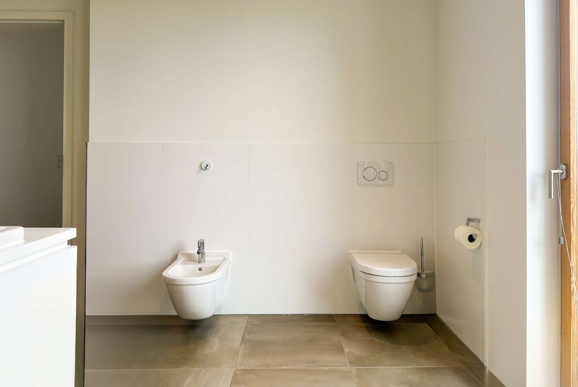Bidet und WC