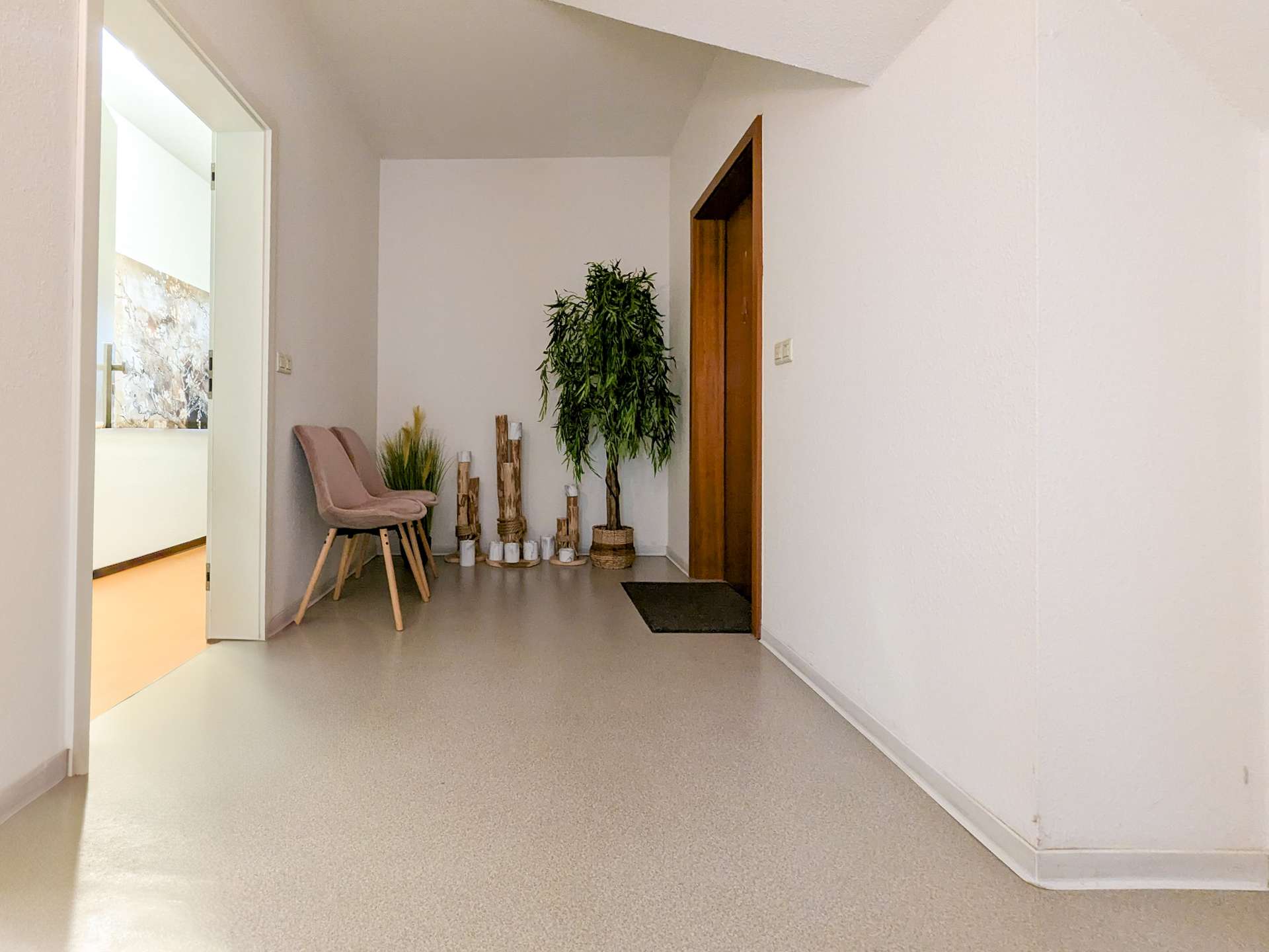 Haus33_DG_GE08_Vorraum