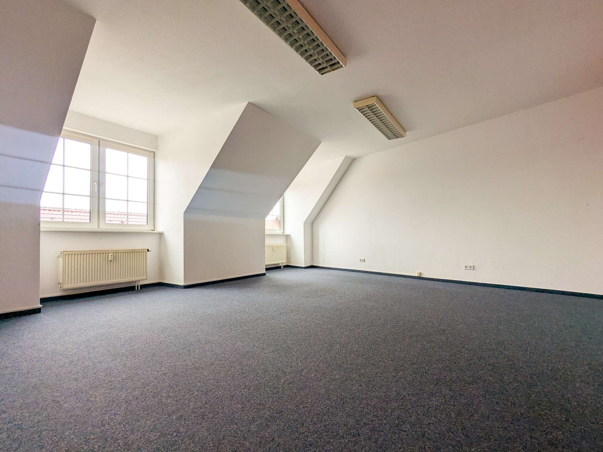 Haus33_DG_GE06_Hauptraum