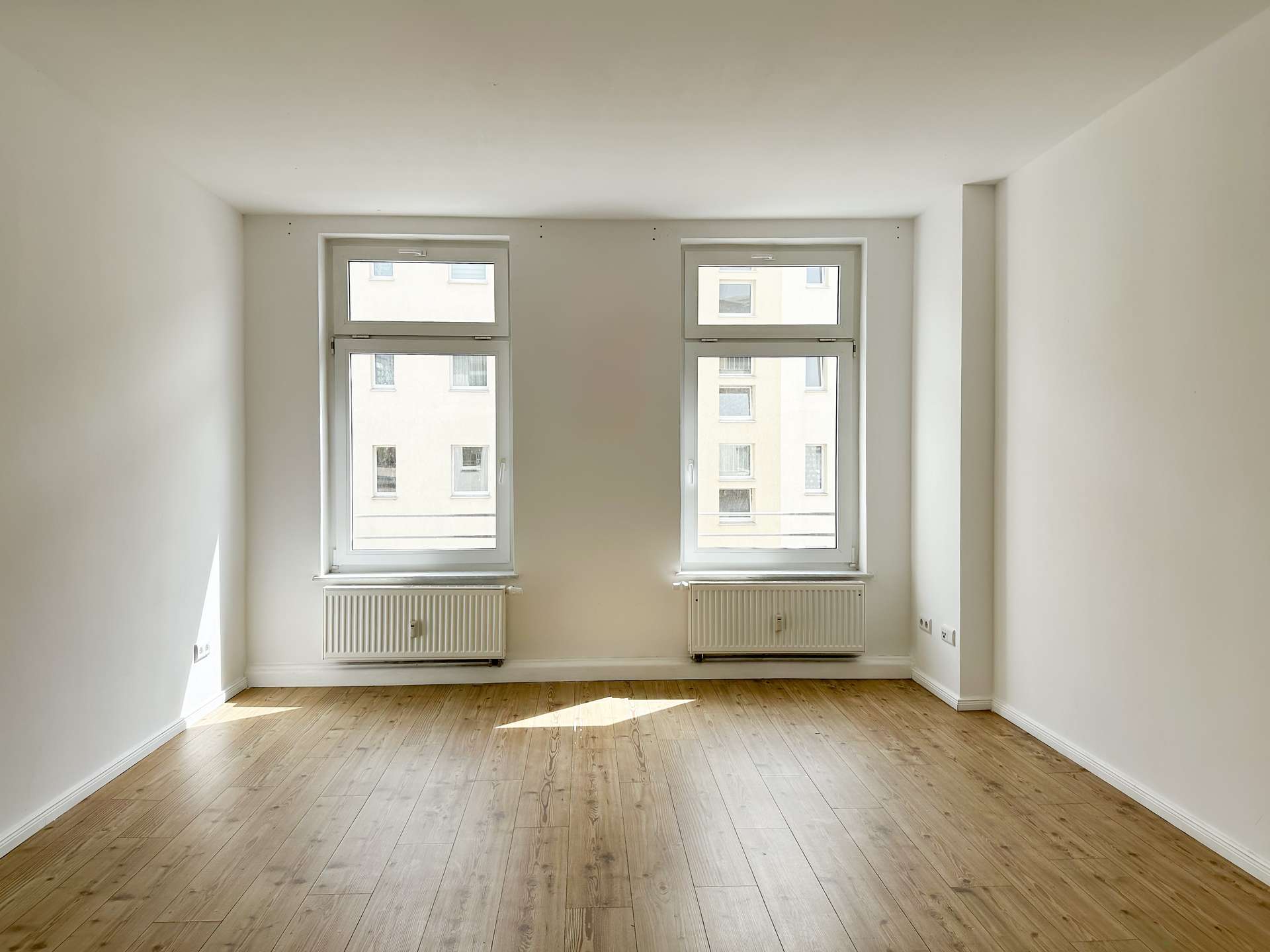 Lichtdurchfluteter Raum