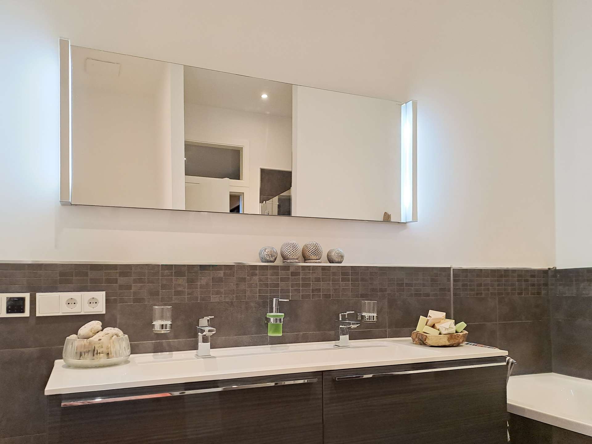 Praktisches Doppelwaschbecken