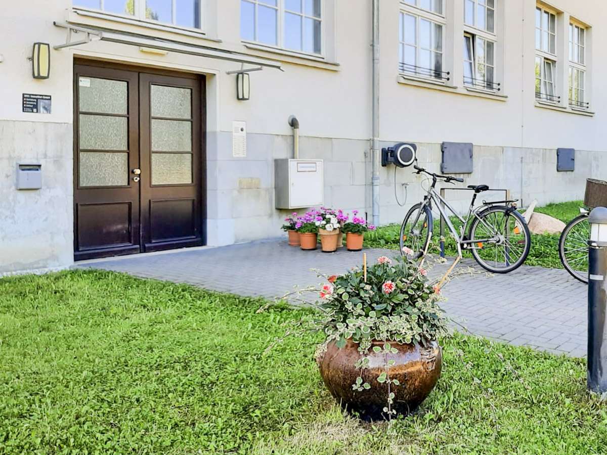 Eingang zum Gebäude