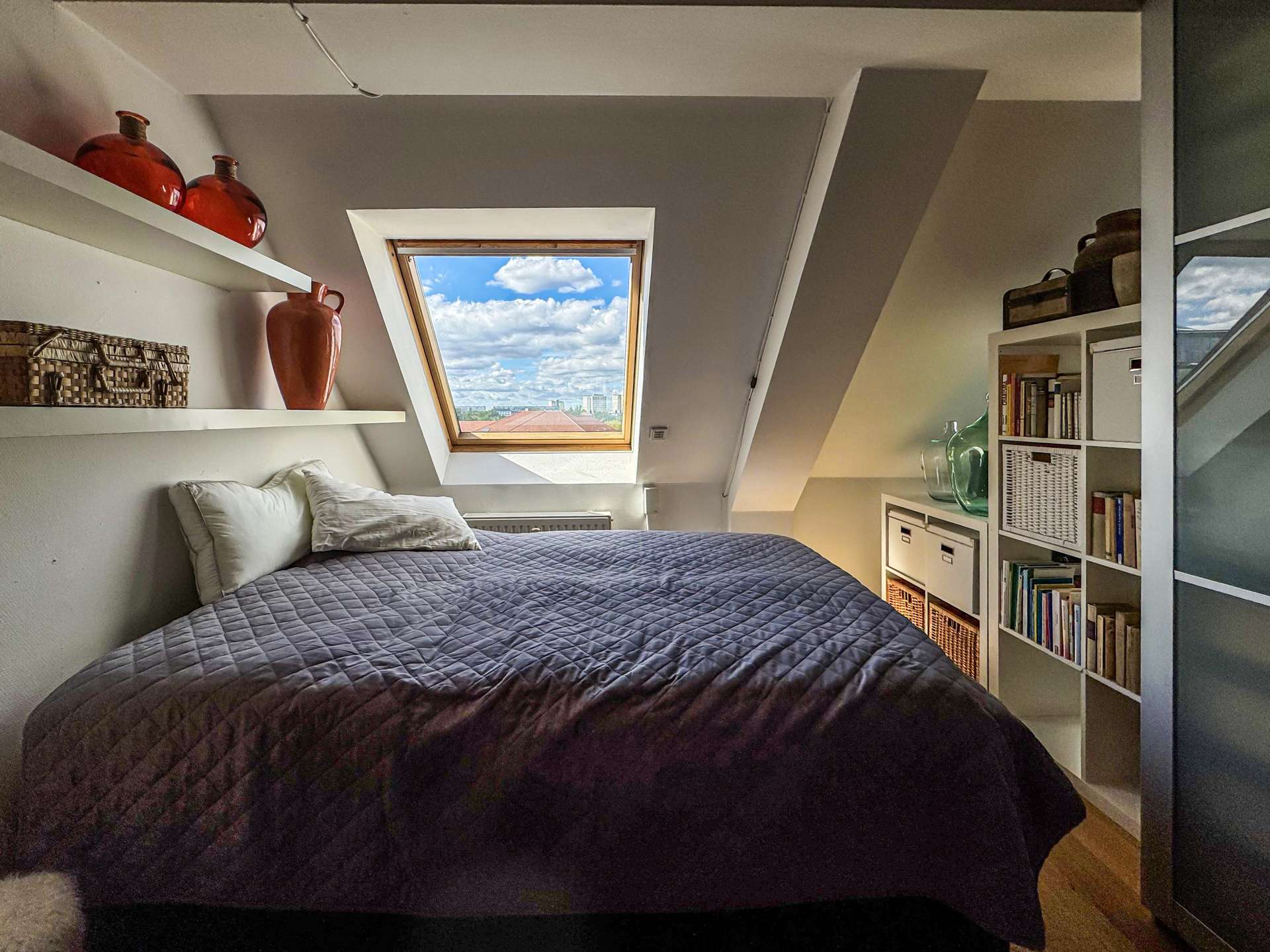 Abgegrenzter Schlafraum