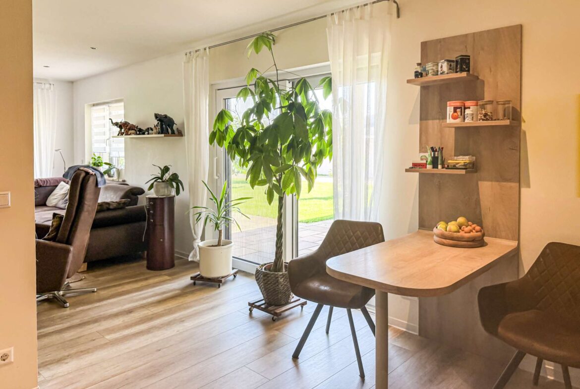 Essbereich & Zugang Wohnzimmer