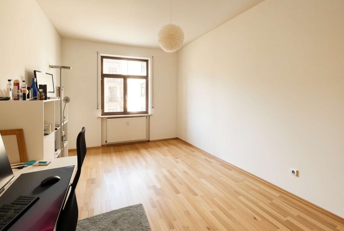 Wohn-, und Schlafzimmer