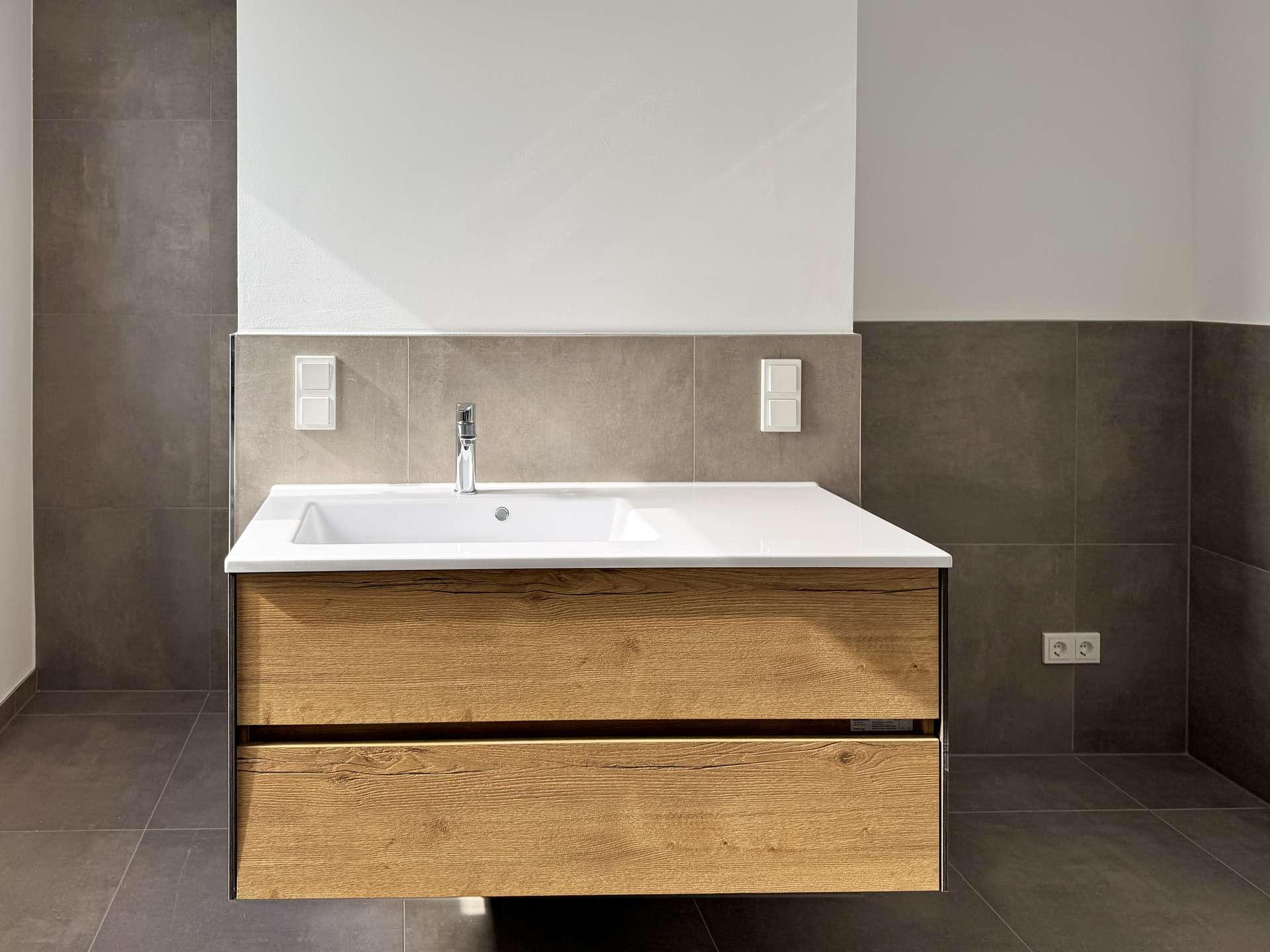 Schones Waschtischunterschrank