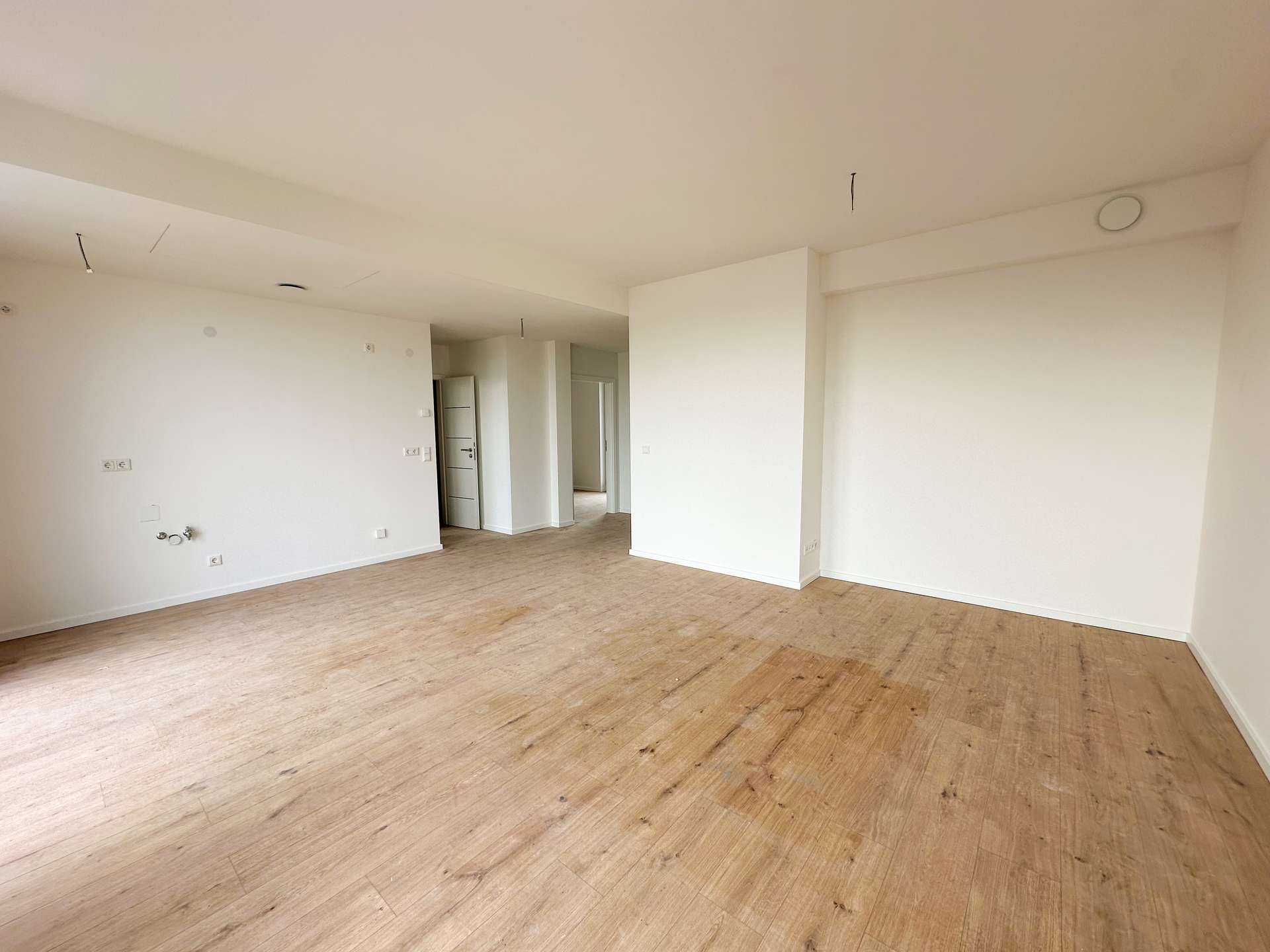 Lichtdurchfluteter Wohnbereich