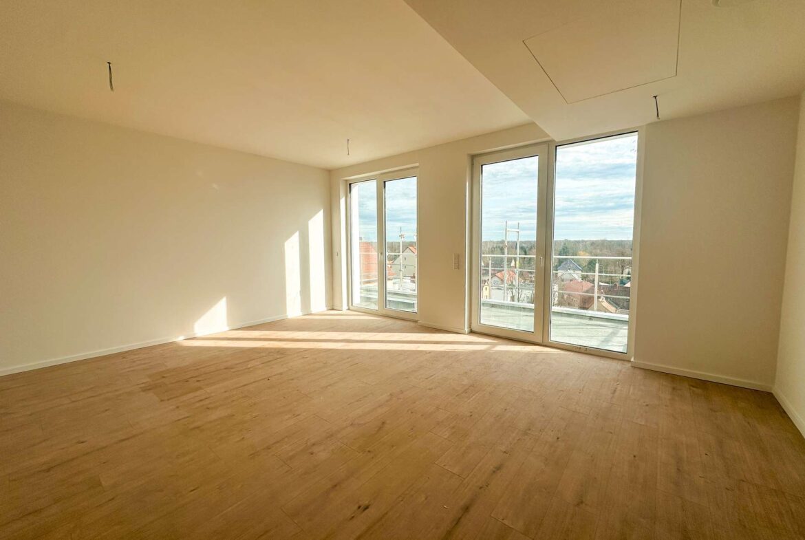 Offener Wohnbereich mit schönem Ausblick