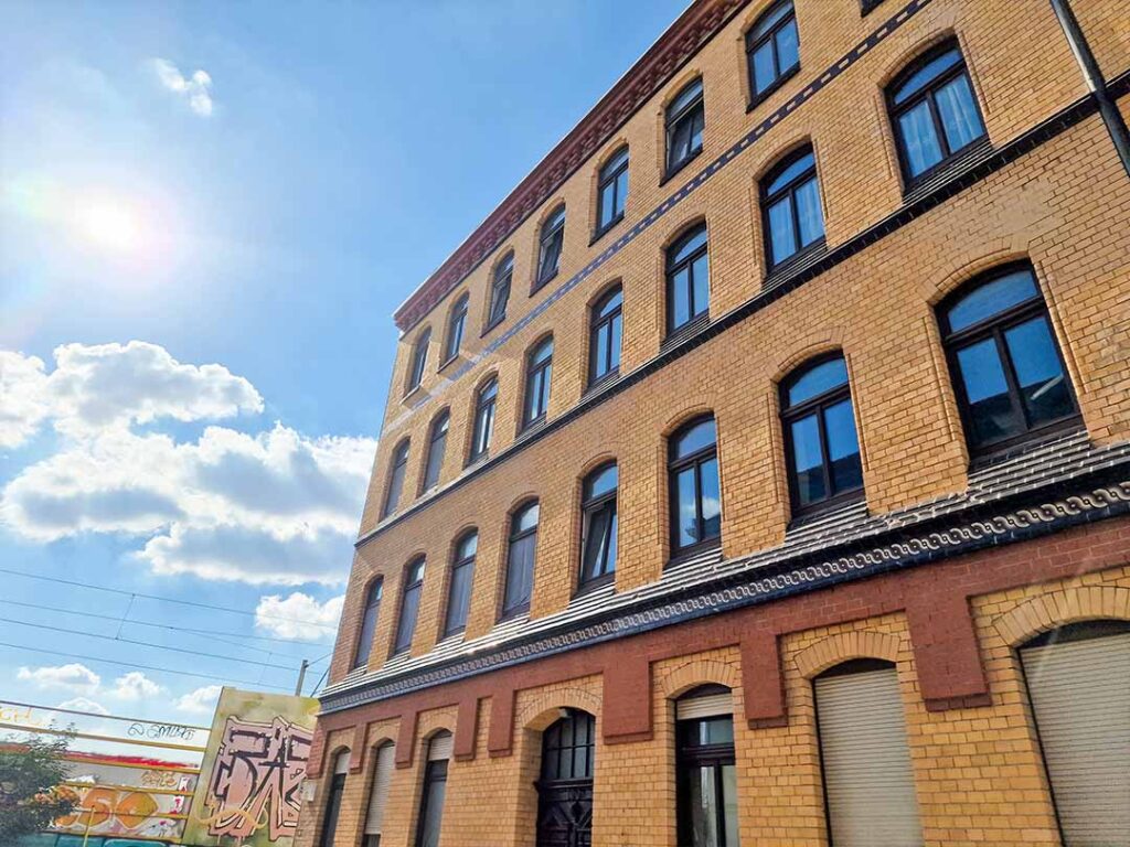 Referenz für verkauftes Mehrfamilienhaus durch Willuhn Immobilien Immobilienmakler Leipzig