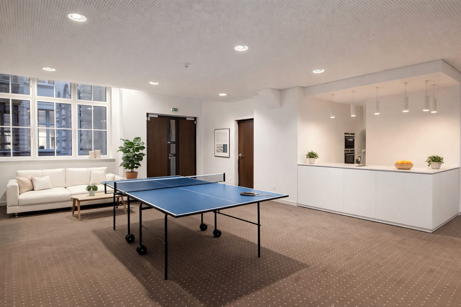 Bürolounge mit Spielbereich