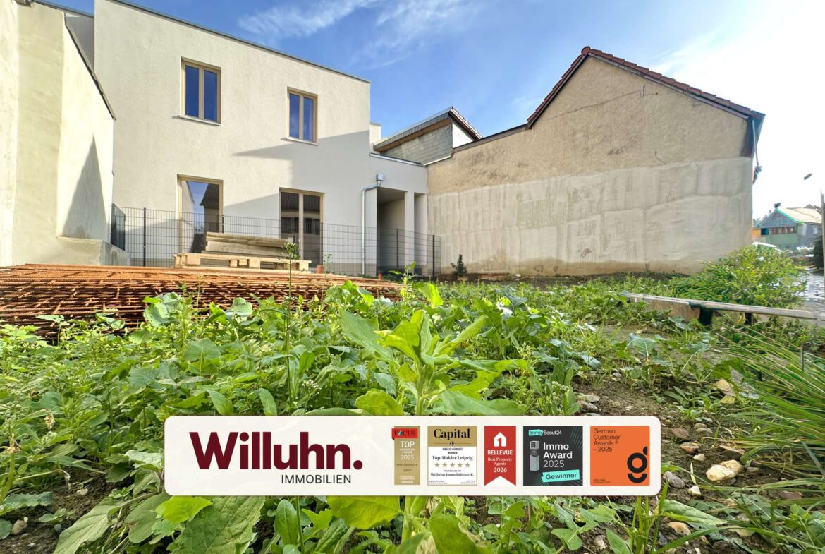 Schönes GrundstückTitelbild