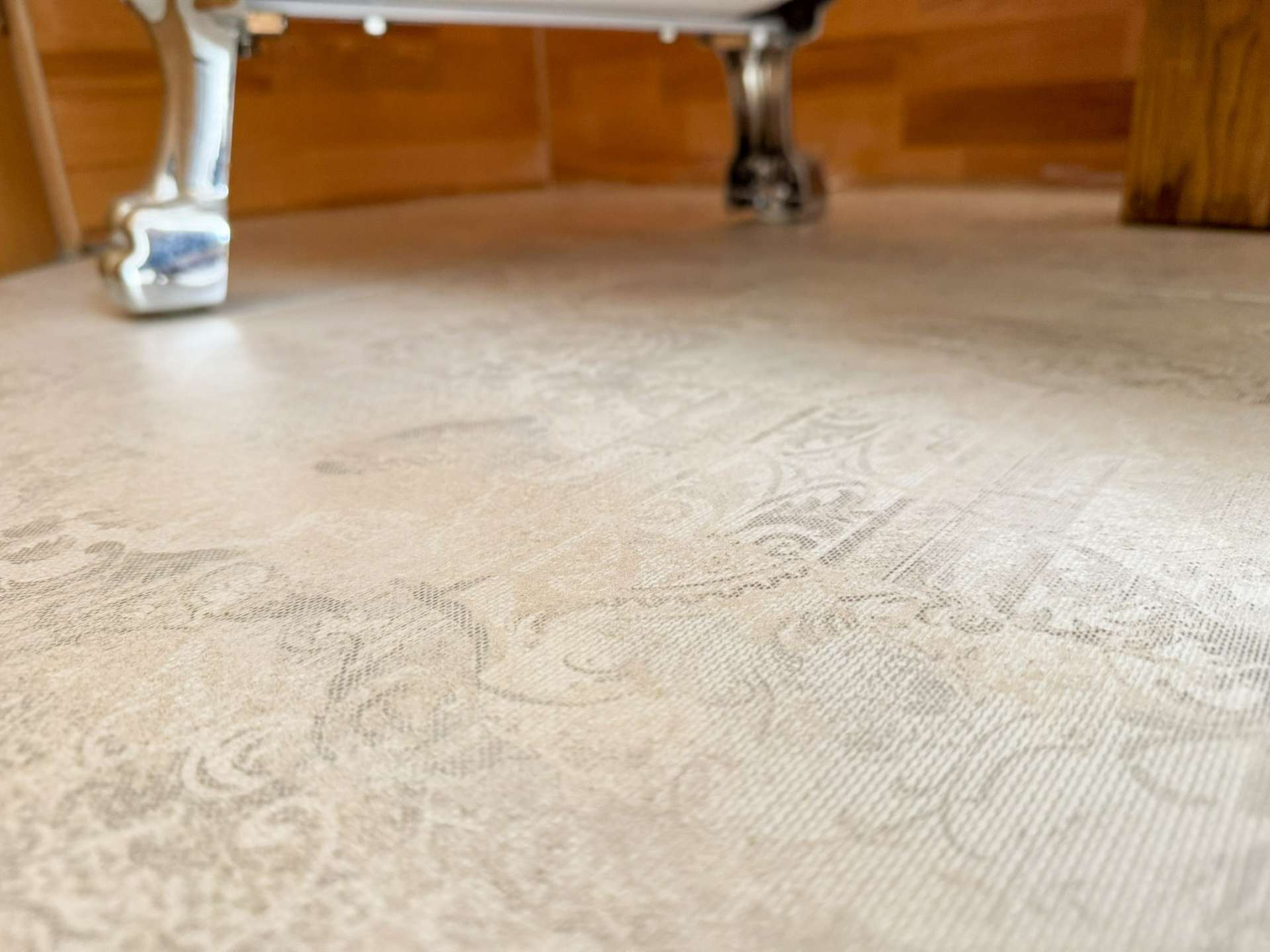 Detailaufnahme Bodenfliesen im Bad