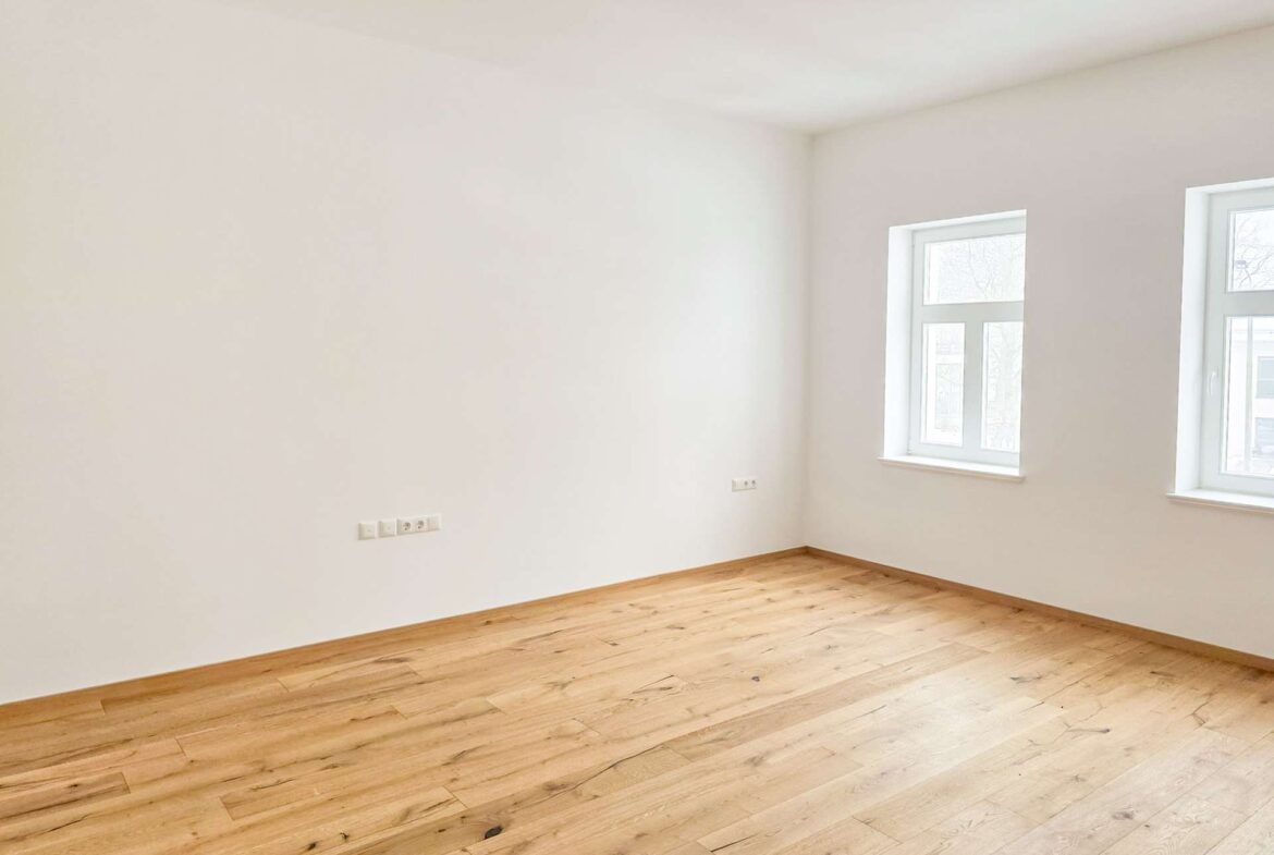 Schlafzimmer mit Tageslicht 