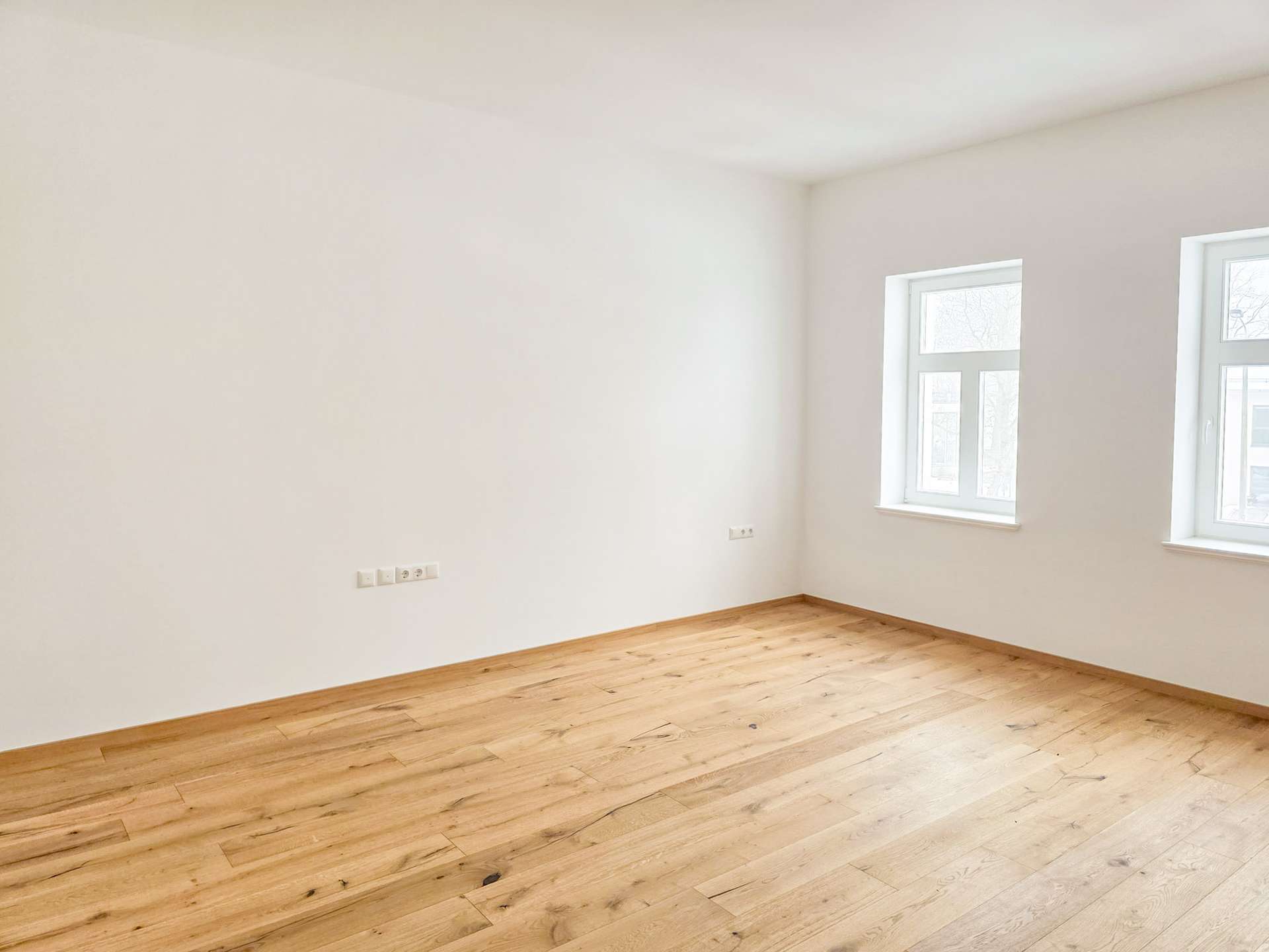 Schlafzimmer mit Tageslicht 