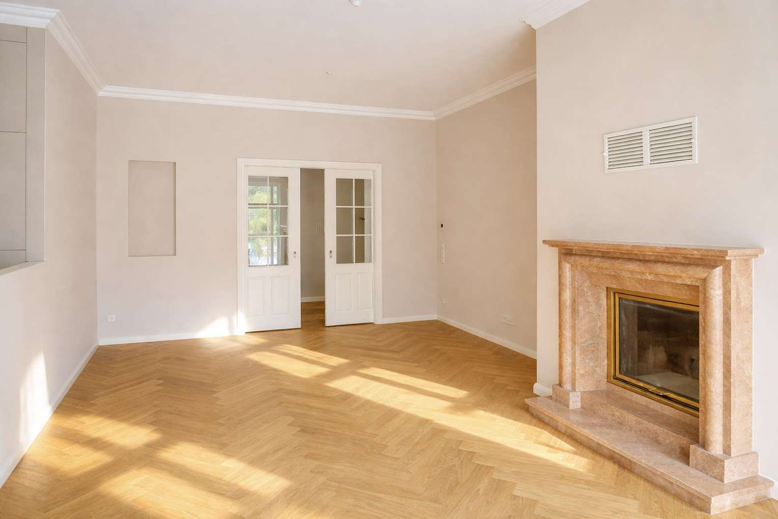 Wohnzimmer mit Kamin