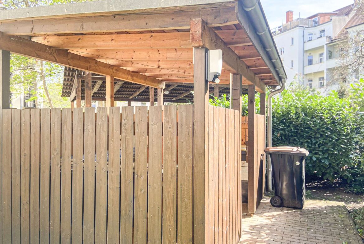 Einhausung Mülltonnen