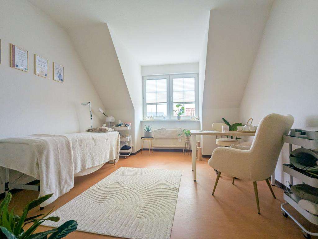 Haus 33_DG_GE08_Raum2