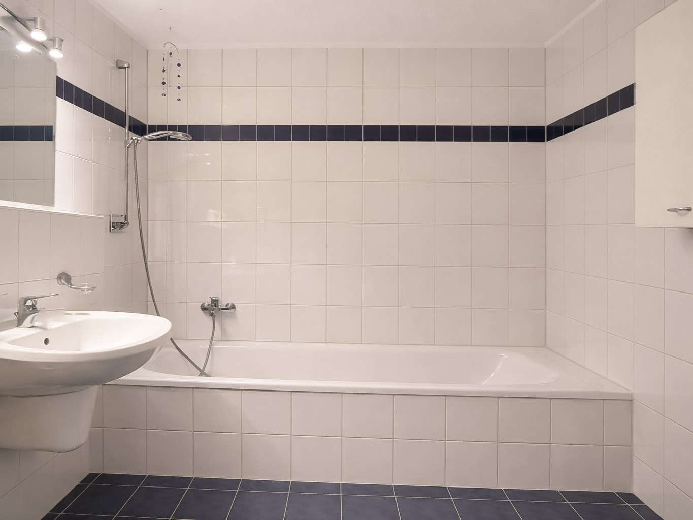 Badezimmer mit Badewanne