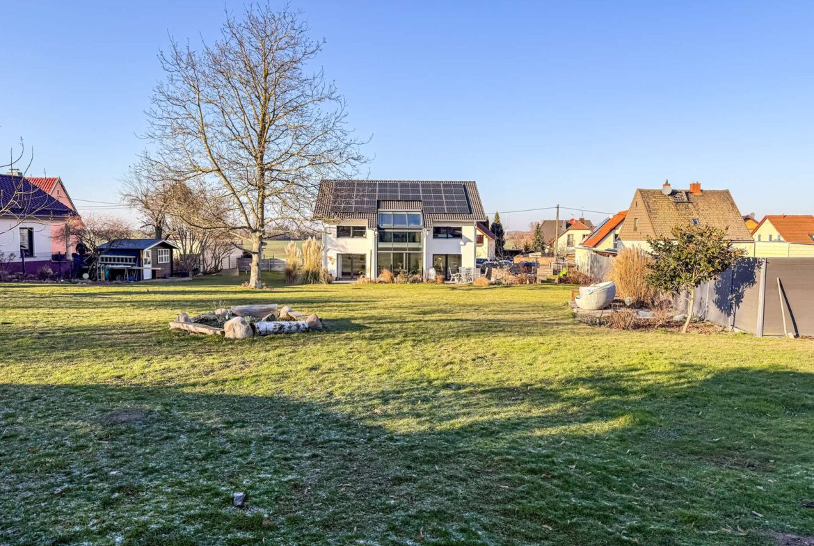 Riesiges Grundstück 