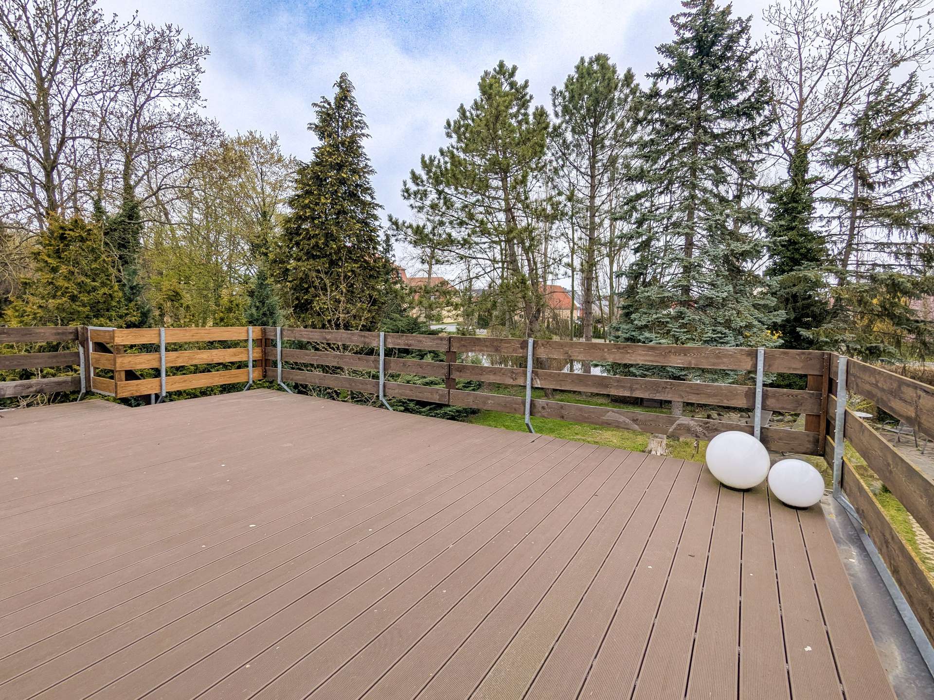 MFH Terrasse mit Ausblick