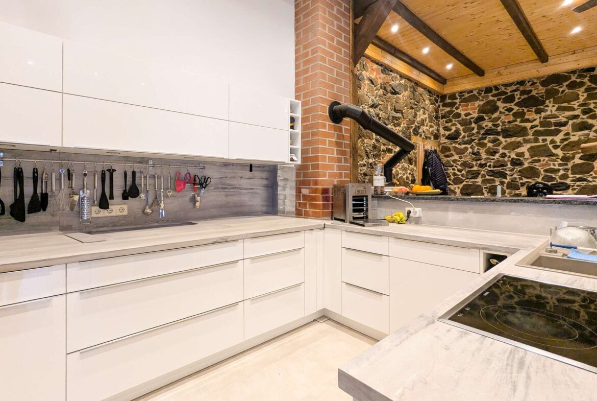 EFH EG offene Küche mit EBK