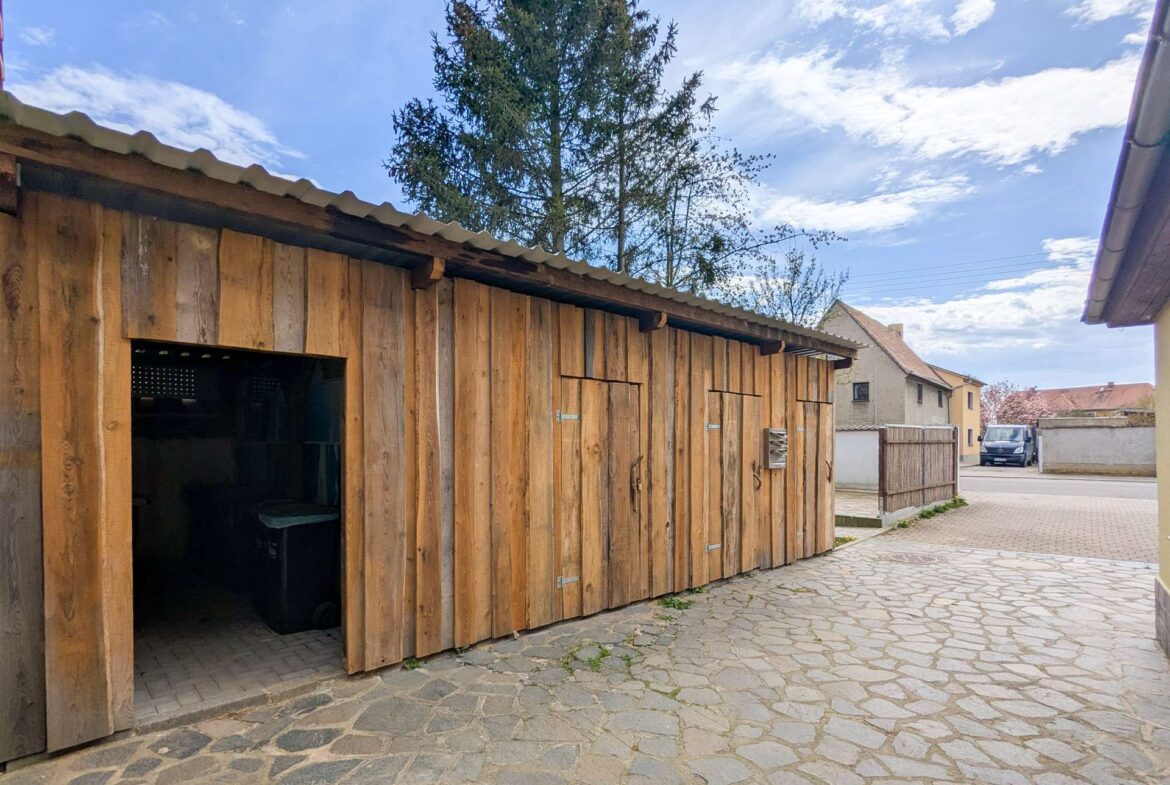 Abstellschuppen außen