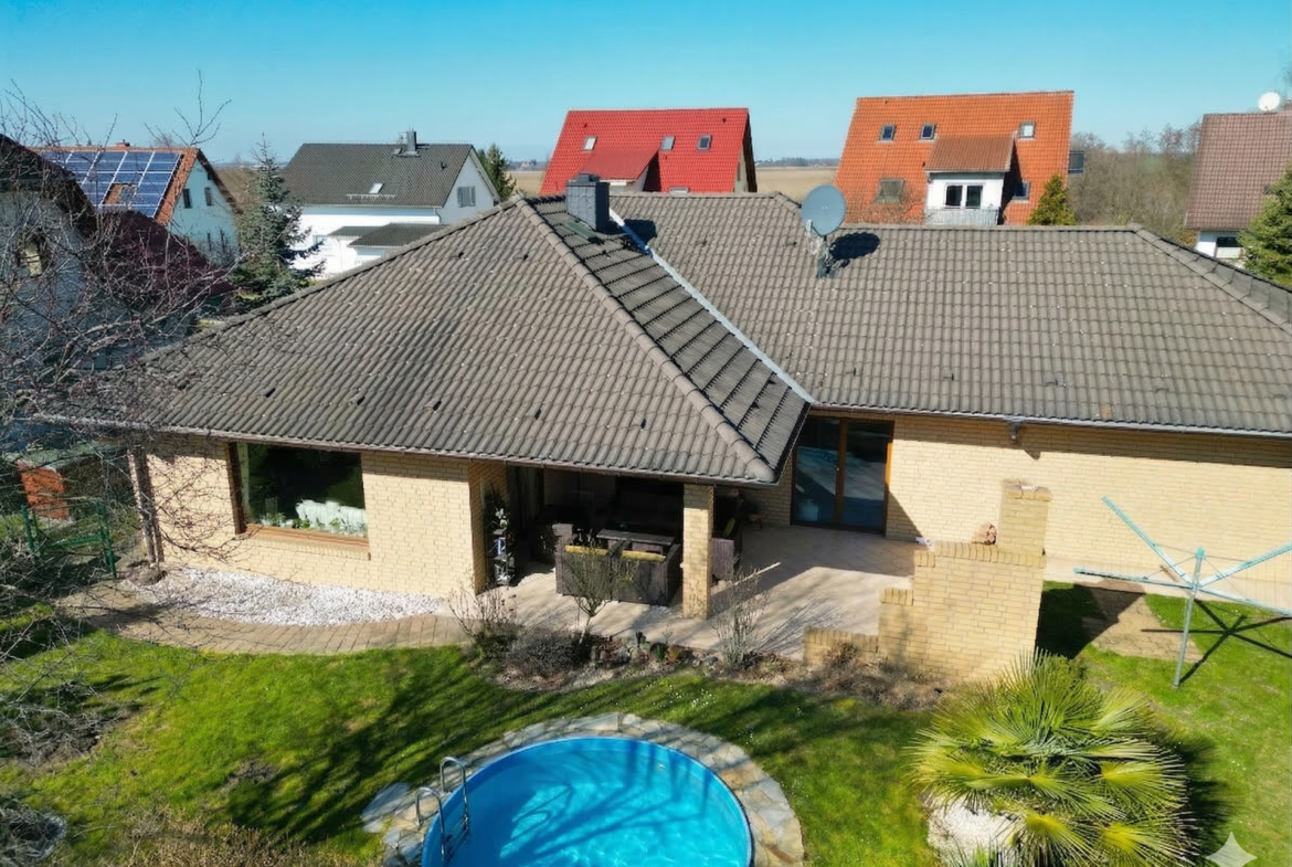 Blick auf den Bungalow