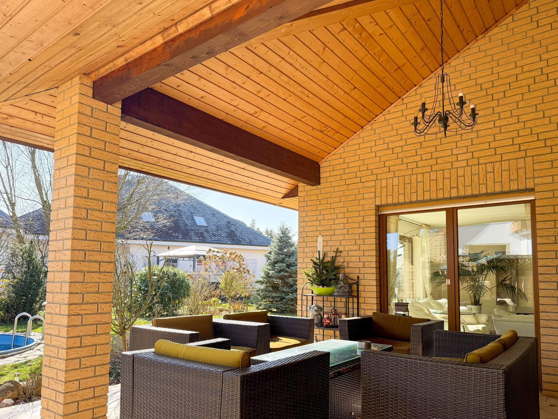 Überdachte Terrasse