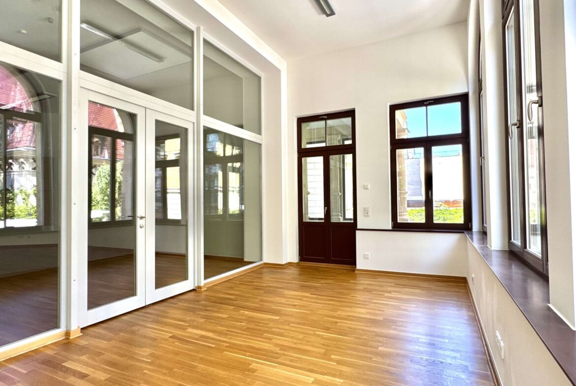 Wintergarten mit Ausgang 