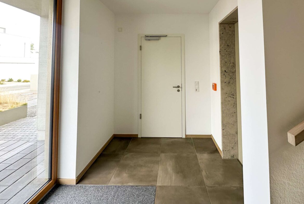 Garderobe mit Garagenzugang