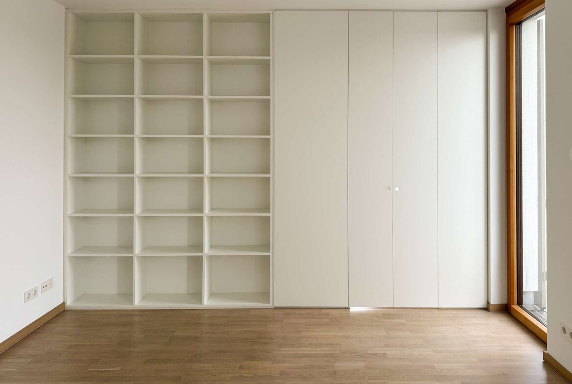 Schlafzimmer mit Ankleide