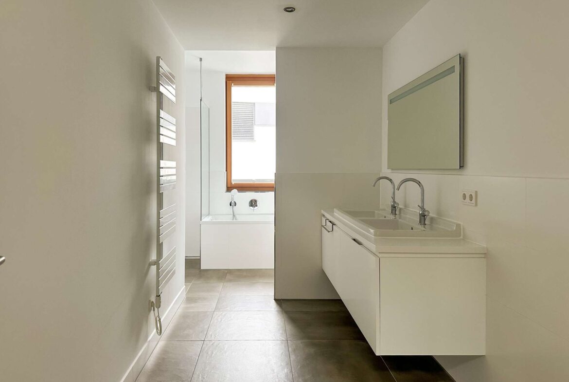 Großes Gästebadezimmer