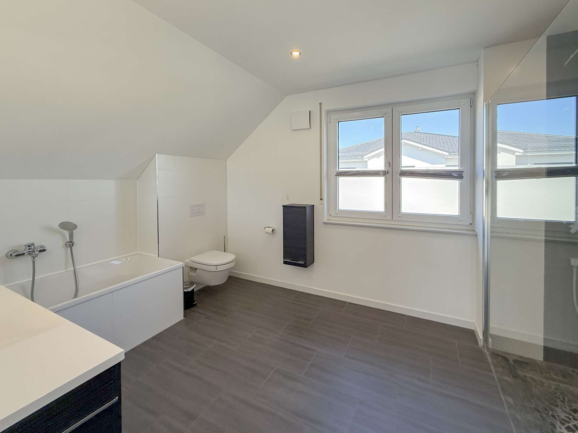 Großes Tageslichtbad