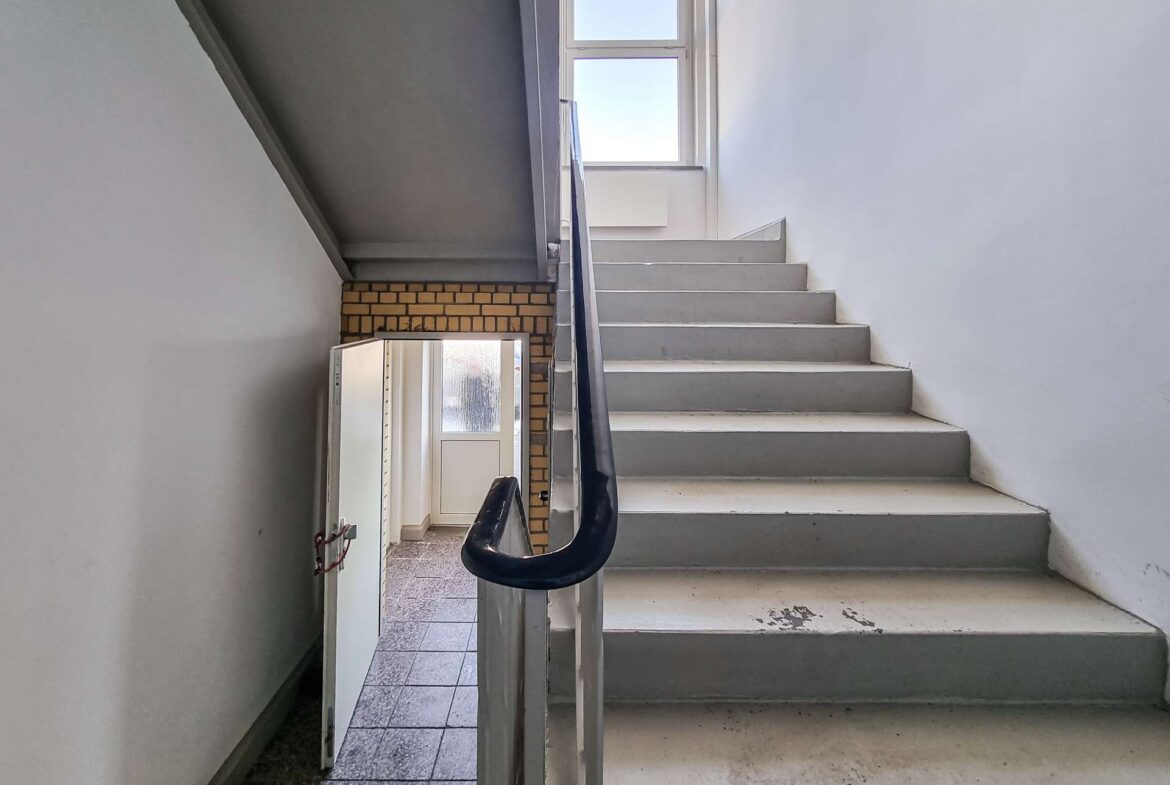 Treppenaufgang Büro