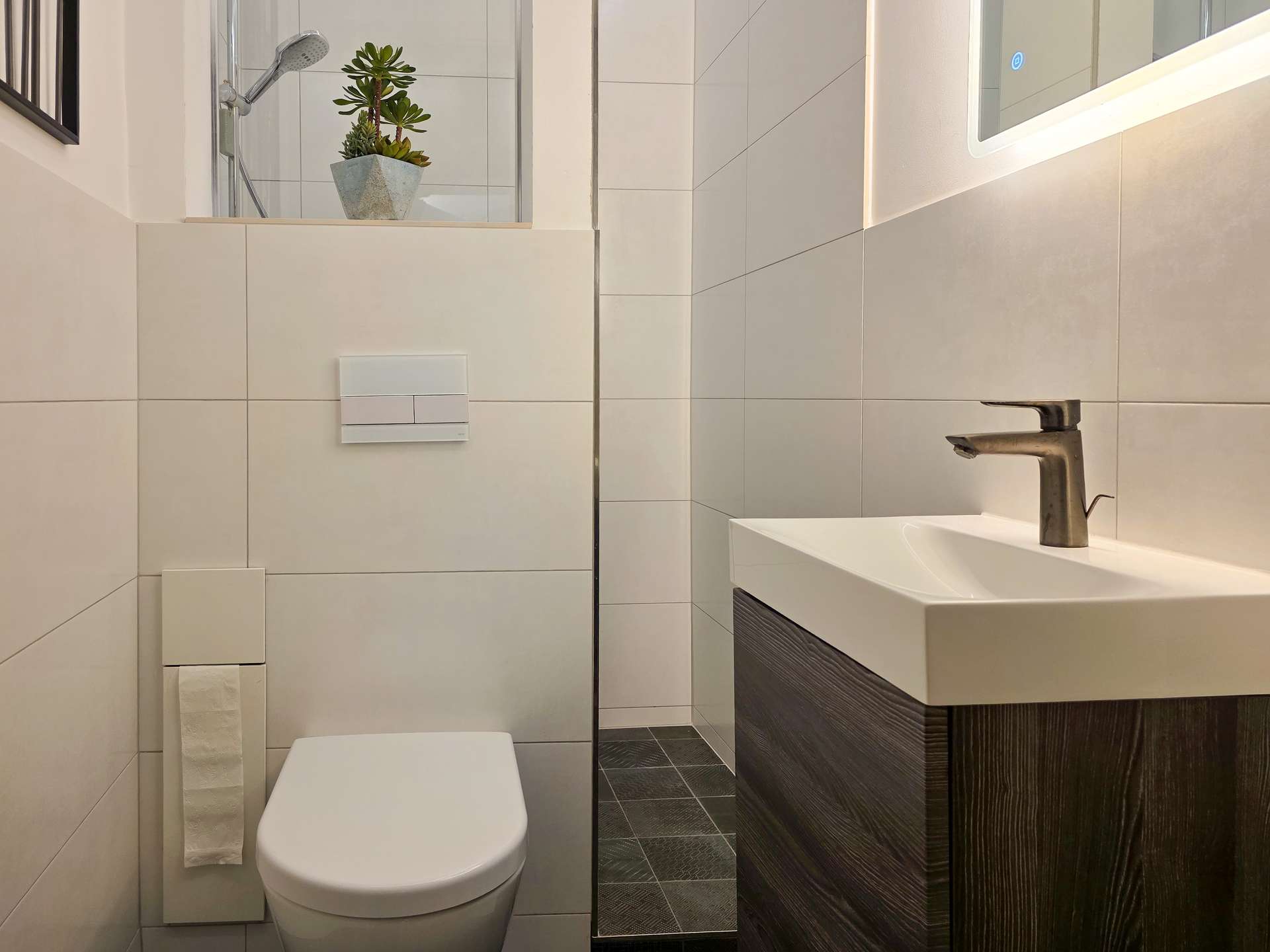 Gästebad mit Dusche