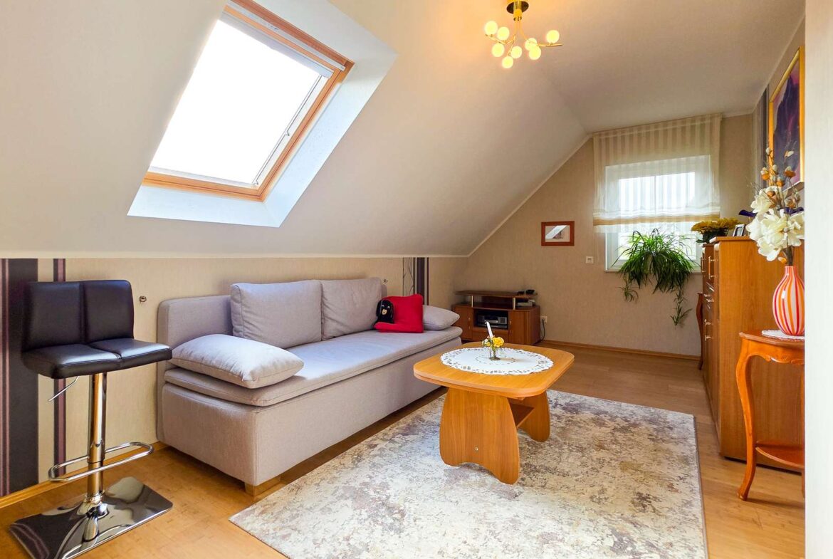 Weiteres Zimmer im Dachgeschoss