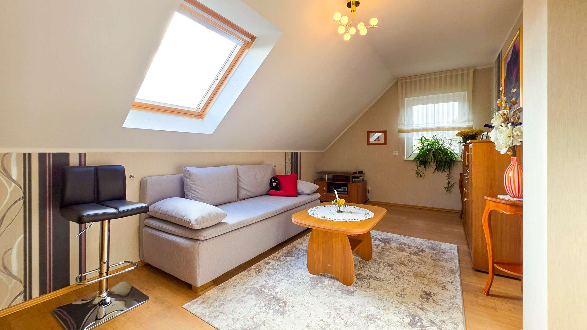 Weiteres Zimmer im Dachgeschoss