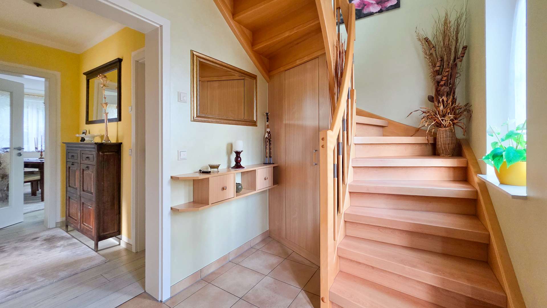 Zugang zur oberen Etage