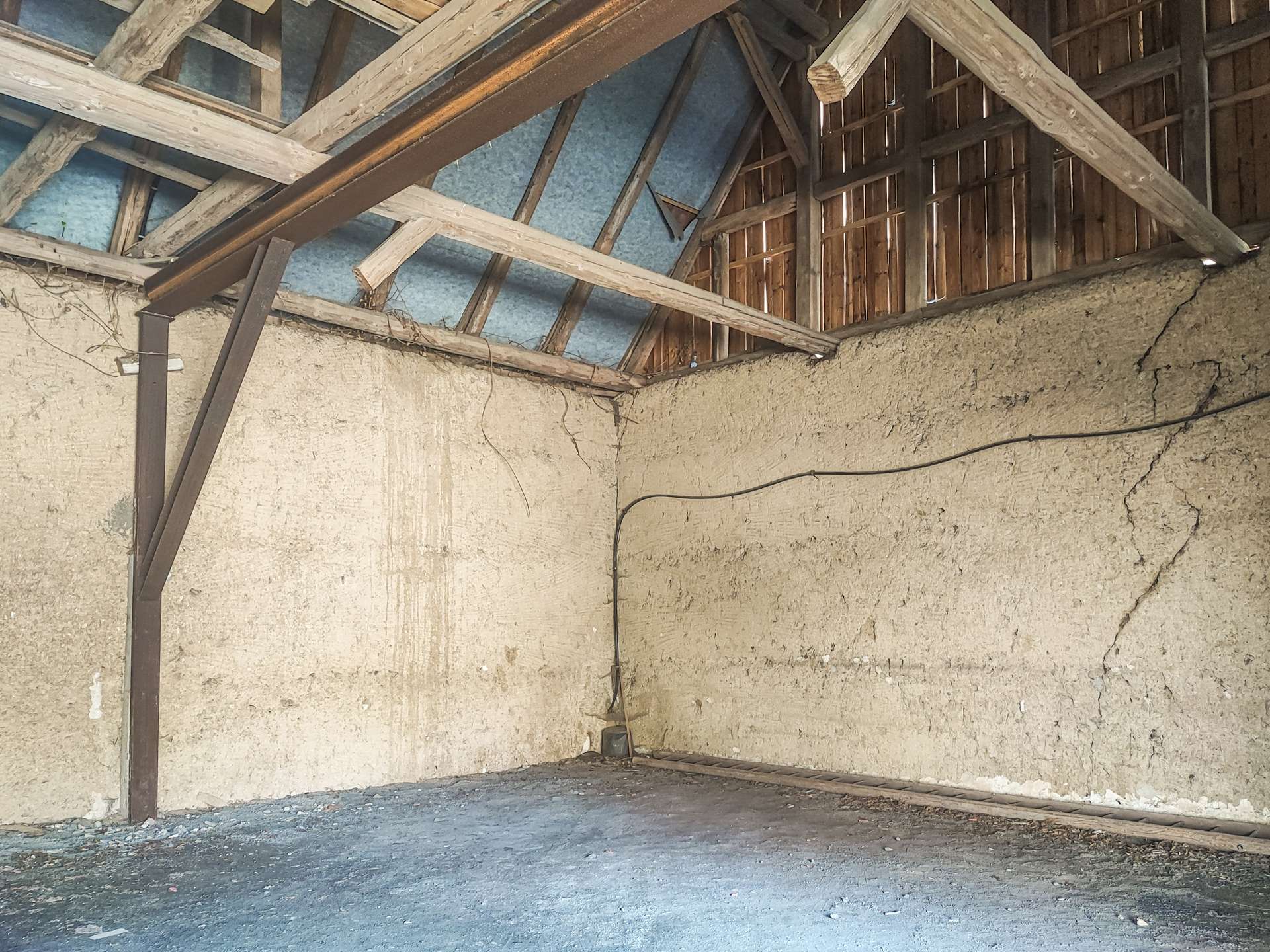 überdachte Stellplätze