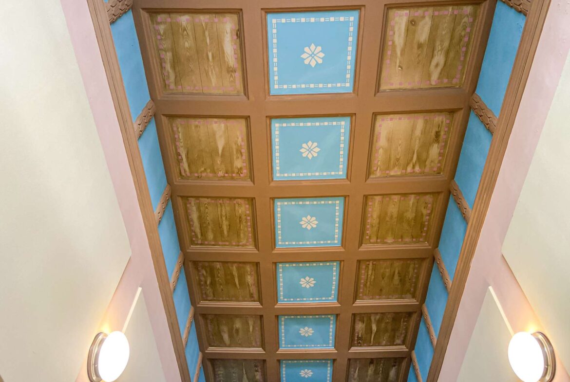 Schmuckdecke Eingang