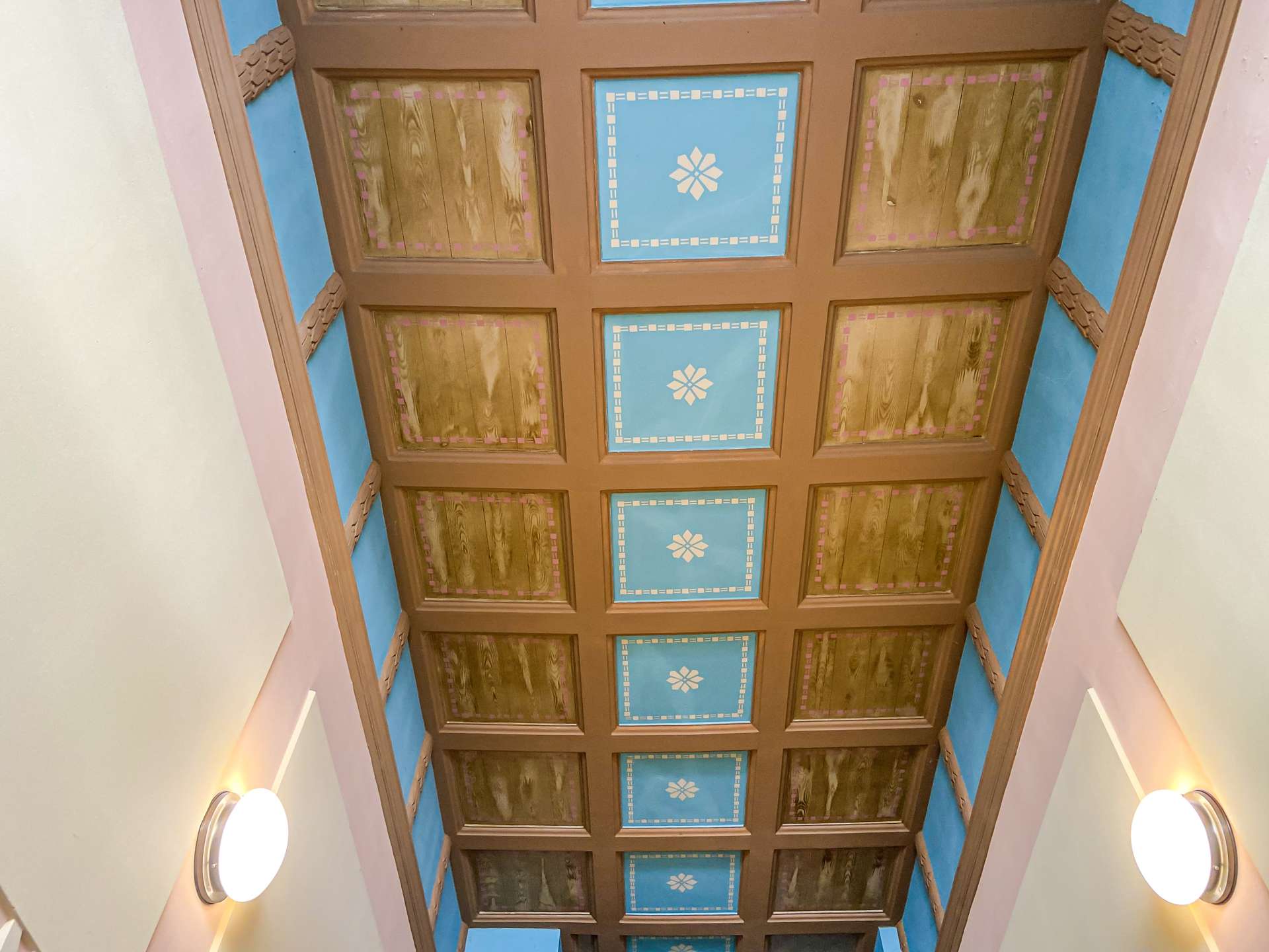 Schmuckdecke Eingang