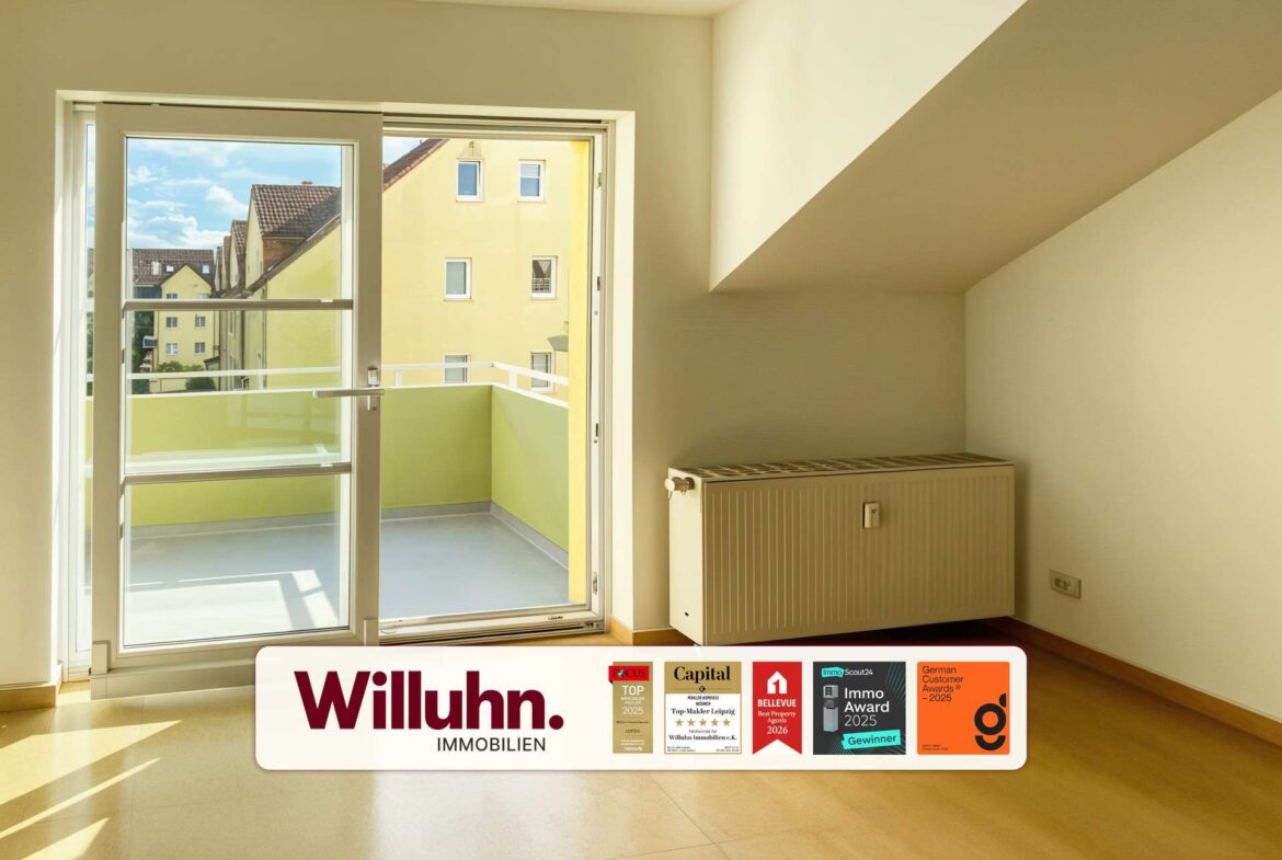 Wohnküche mit Balkonzugang