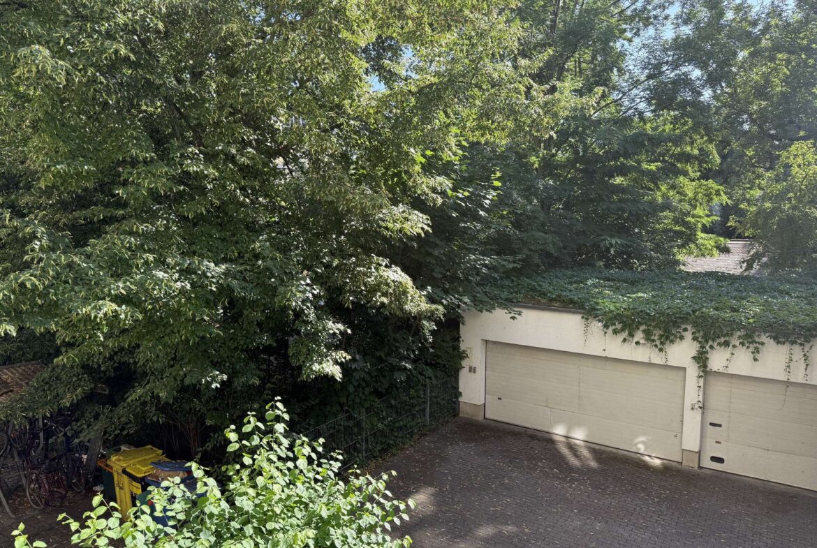 Stellplätze im Innenhof