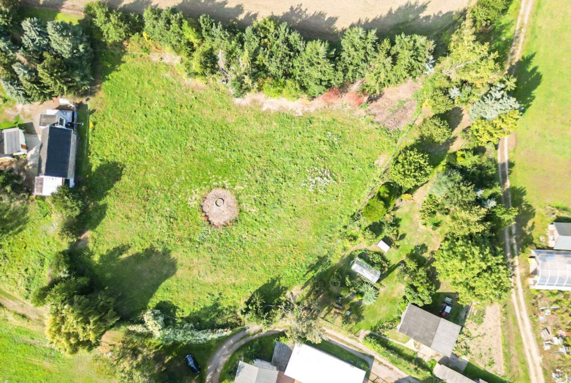 Großzügiges Grundstück